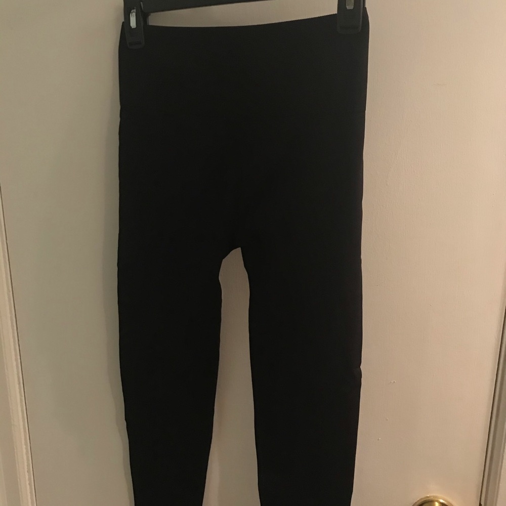 Fabletics Seamless High-Waisted Solid Legging - image 2
